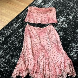 Size 14 pink pink, two-piece, strapless top and skirt both with zippers